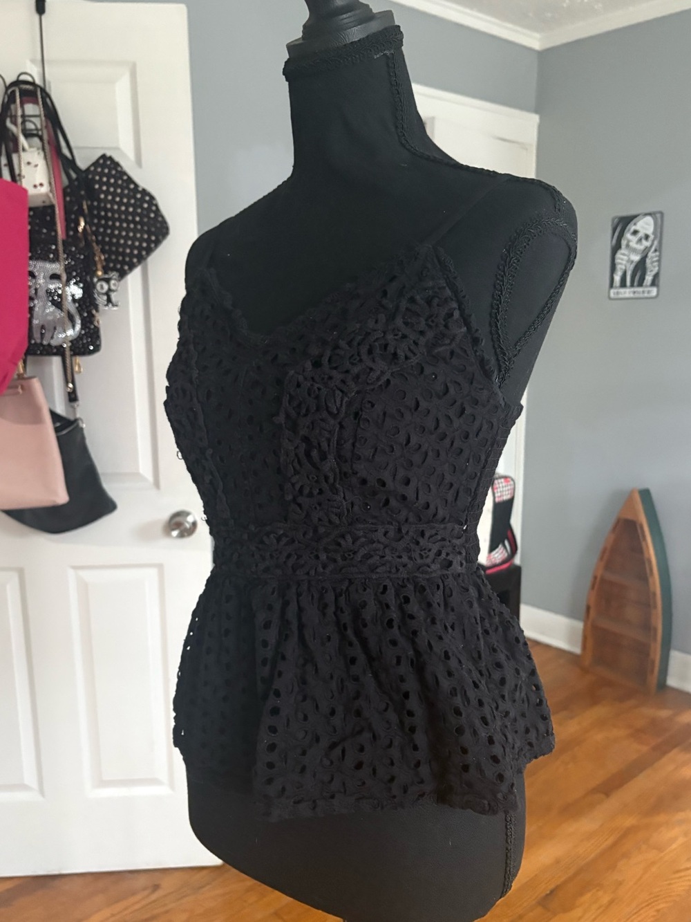 Black eyelet lace peplum tank top